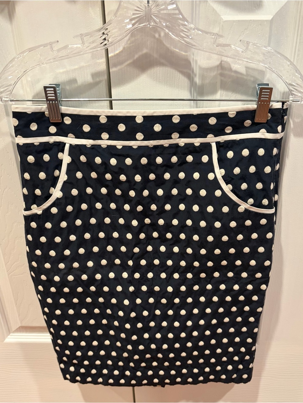 The Limited Polka Dot Navy Pencil Skirt with White Trim Size 4